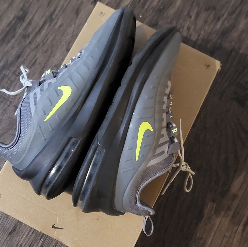 Airmax - Picture 2 of 5